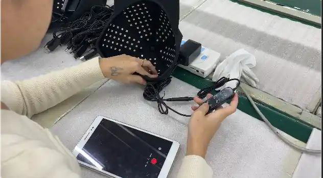 Red Light Therapy Private Label Manufacturer | OEM & ODM Factory 4 Red light therapy product functional testing